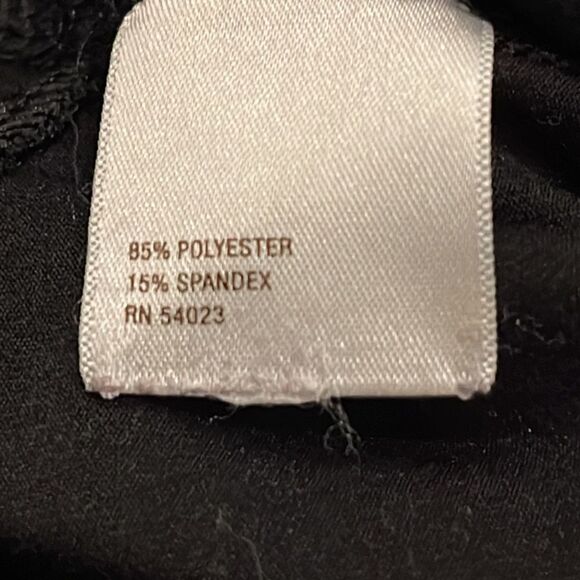 Old Navy Running Pants. Size Medium - Picture 5 of 6